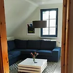 Am Darßwald Og Apartment *