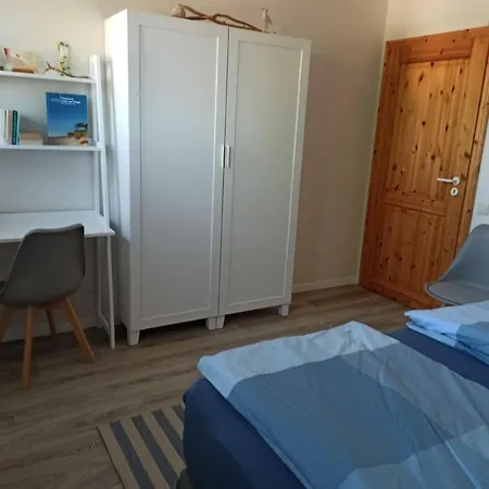 Apartment Am Darßwald Og Born